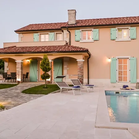 Casa Blu With Pool Vilă Kras