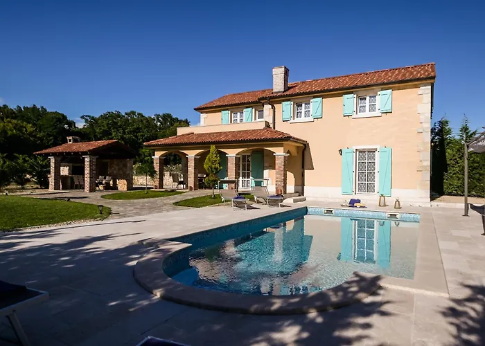 Casa Blu With Pool Villa